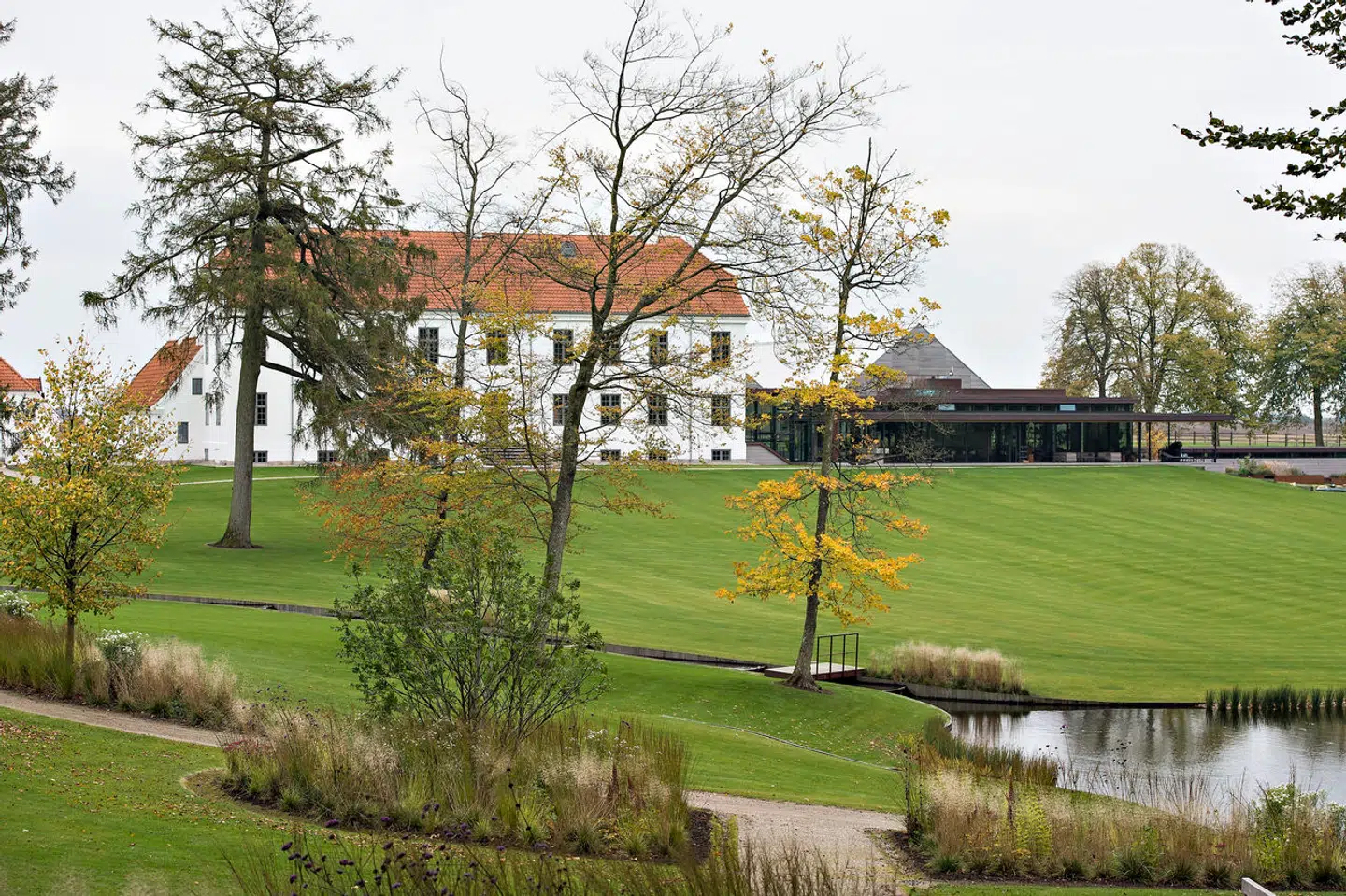 LEGO-arvingen Agnete Kirk Kristiansen har overdraget Julianelyst Gods til sin eksmand.