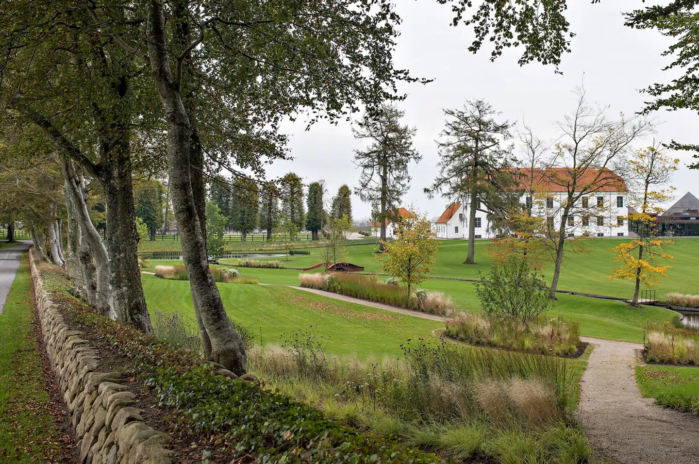 Julianelyst Gods – ved Østbirk uden for Horsens. Ejes af LEGO arving Agnete Kirk Thinggaard.