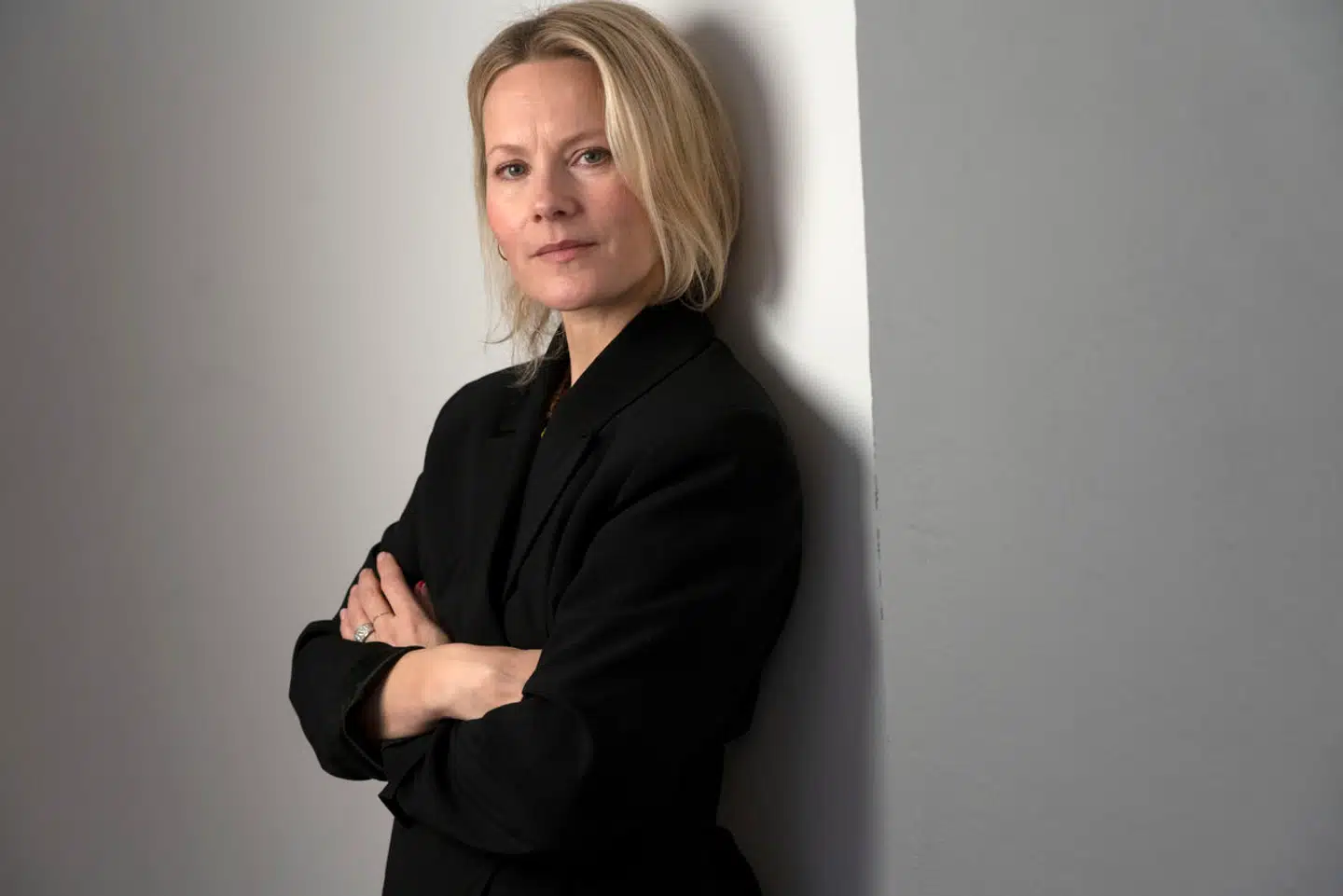 Mediekvinden Louise Stenbjerre har valgt at tage sit arbejdsliv i egne hænder. Men hun har gjort mere end det. Hun har valgt at blive en offentlig stemme, ikke mindst for at adressere den work-life-balance, som så mange kæmper med.