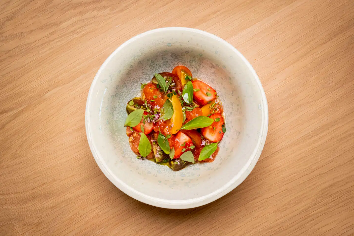 Madanmeldelse: Angelika på Geranium, røde linser og jordbær.