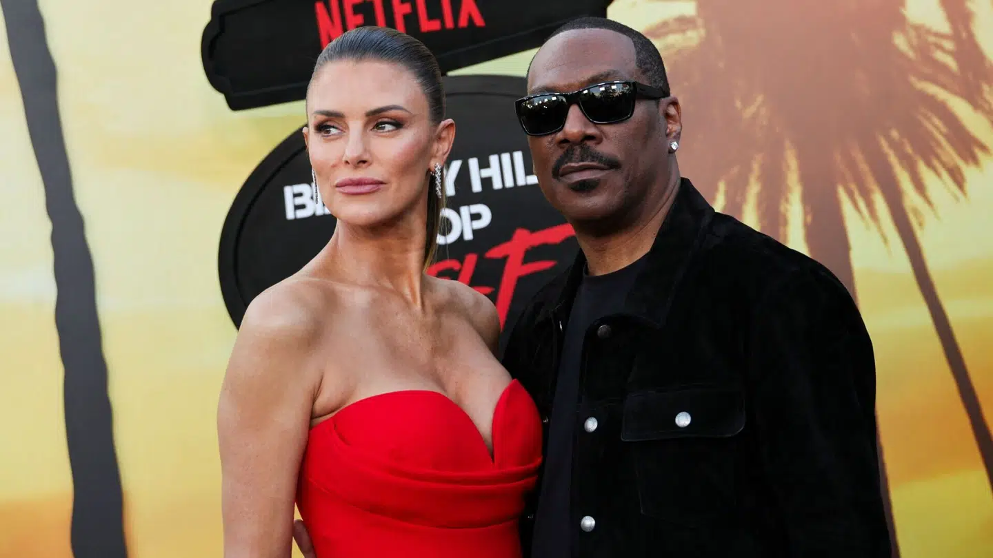 Eddie Murphy og hans nuværende hustru Paige Butcher til premieren på 'Frækkere end politiet tillader 4'.