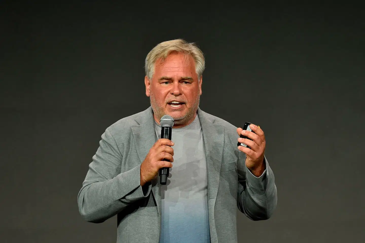 Det russiske antivirussoftwareselskab Kaspersky – med topchef og stifter Eugene Kaspersky i spidsen – trækker sig nu fra USA, hvor man vil forbyde brugen af selskabets software.