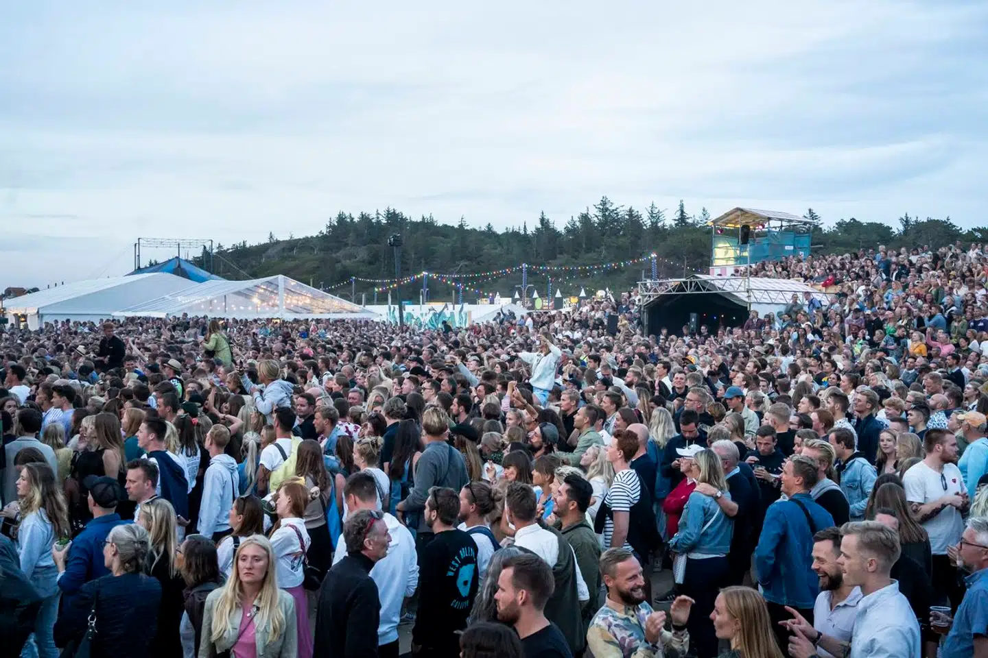 Musik i Lejet startede i 2009 og er siden vokset til en mellemstor festival, som i år tiltrækker 10.000 mennesker til fest og musik i Nordsjælland.