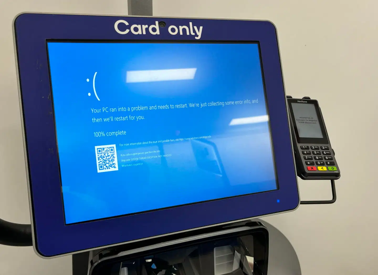 Computere i hele verden er lige nu ramt af massive IT-problemer.