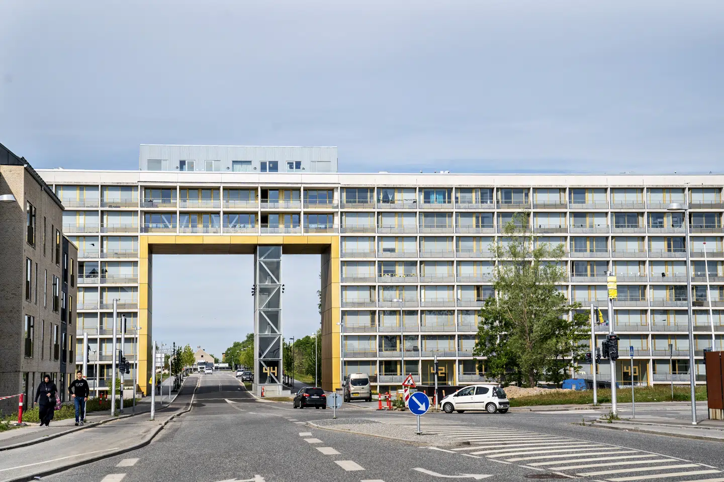 Flere boligforeninger - blandt andre Brabrand Boligforening, som står bag Gellerupparken i Aarhus, efterlyser automatisk information fra politiet, når lejere i udsatte almene boligområder dømmes for alvor kriminalitet. (Arkivfoto).