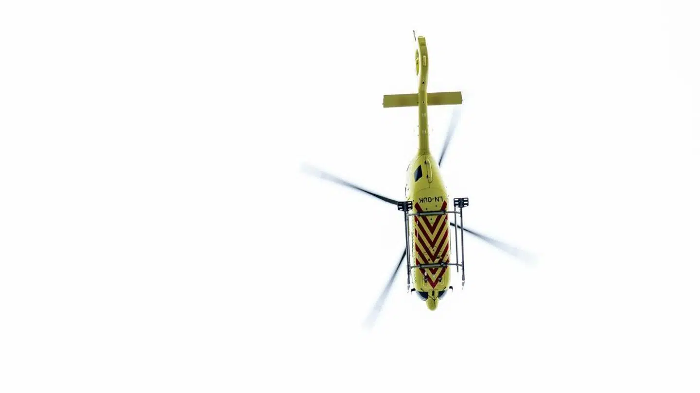Den kvindelige cyklist blev hentet med lægehelikopter. Arkivfoto.