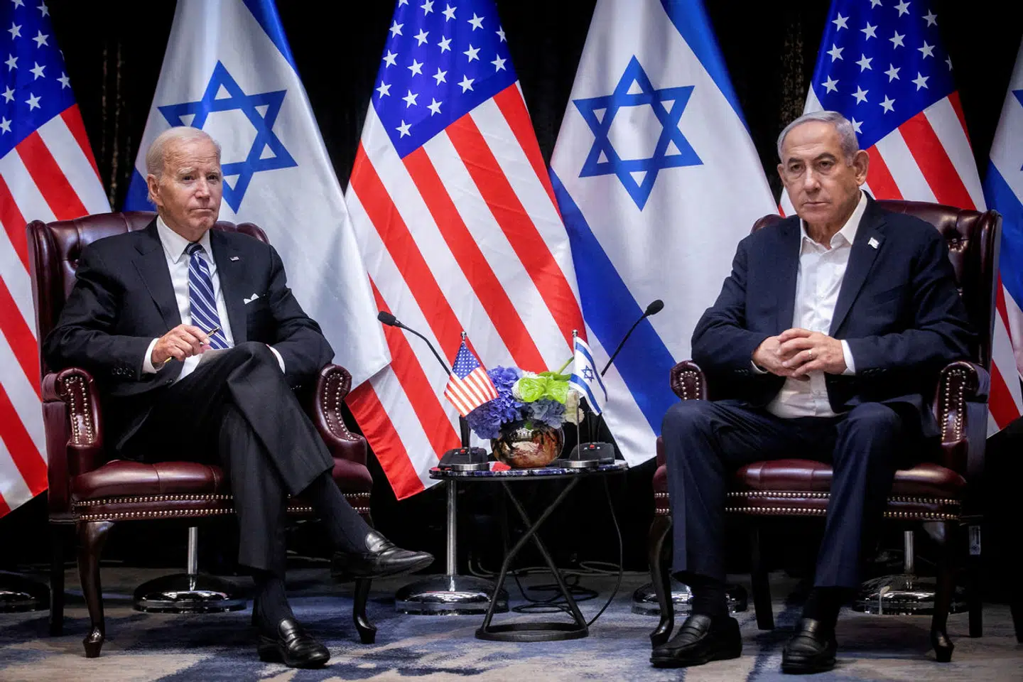 Her ses Joe Biden og Benjamin Netanyahu under et møde i oktober sidste år.
