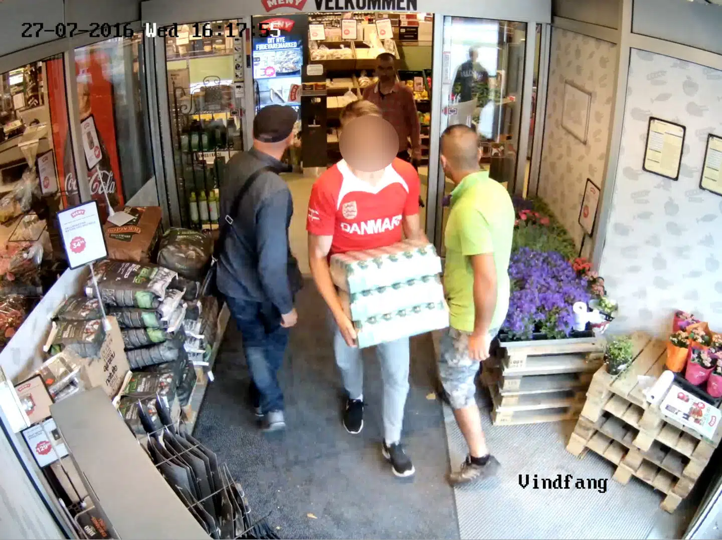 Alkohol, toiletpapir, cremer og madvarer i massevis. Aldrig før har der været så mange butikstyverier landet over – men særligt ét sted i landet står det slemt til. Billedet her er fra en MENY-butik i Valby-området.