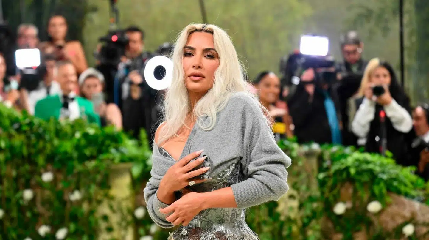 Kim Kardashian afslører, at sønnen lider af sjælden sygdom.