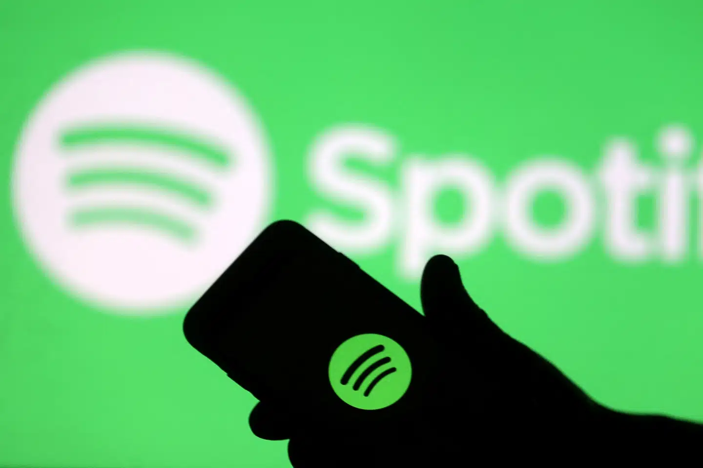 Hvert år udbetaler Spotify to tredjedele af sin samlede omsætning til rettighedshavere af det indhold, der bliver afspillet på platformen. (Arkivfoto).