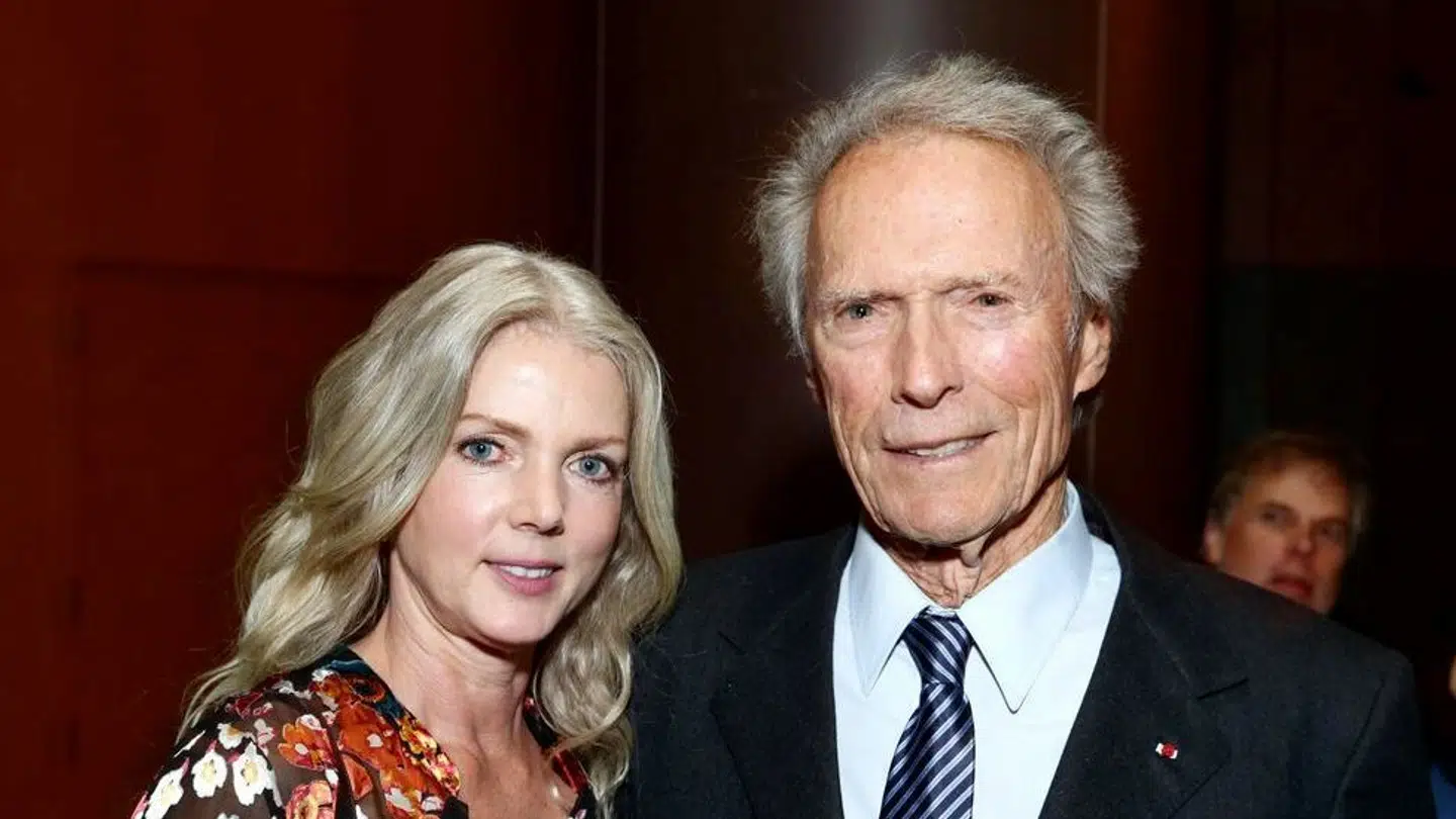 Her ses Christina Sandera og Clint Eastwood på et billede fra 2016.