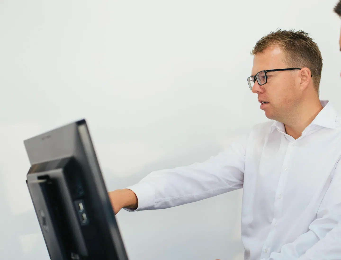 Her ses porteføljeforvalter Johannes Møller, der sammen med Dan Wejse står bag MW Compounders, hvor der satses på compounder aktier, dvs. aktier, der vinder på rentes rente-effekten.