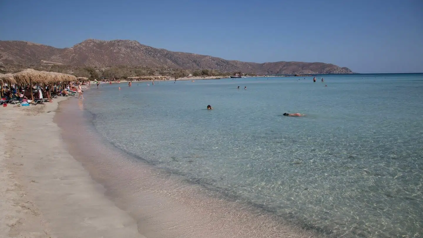 Der er ikke mangel på lækre strande i Grækenland, men rent drikkevand er der ikke nok af.