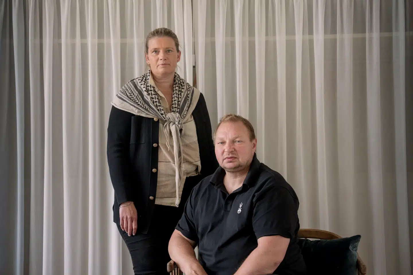 Tanja og Lars Nielsen ejer Rørvig Kro. Byen er et yndet turistmål for sommerglade gæster, men i vinterhalvåret er byen rømmet for liv, og restauranter og cafeer må holde lukket.