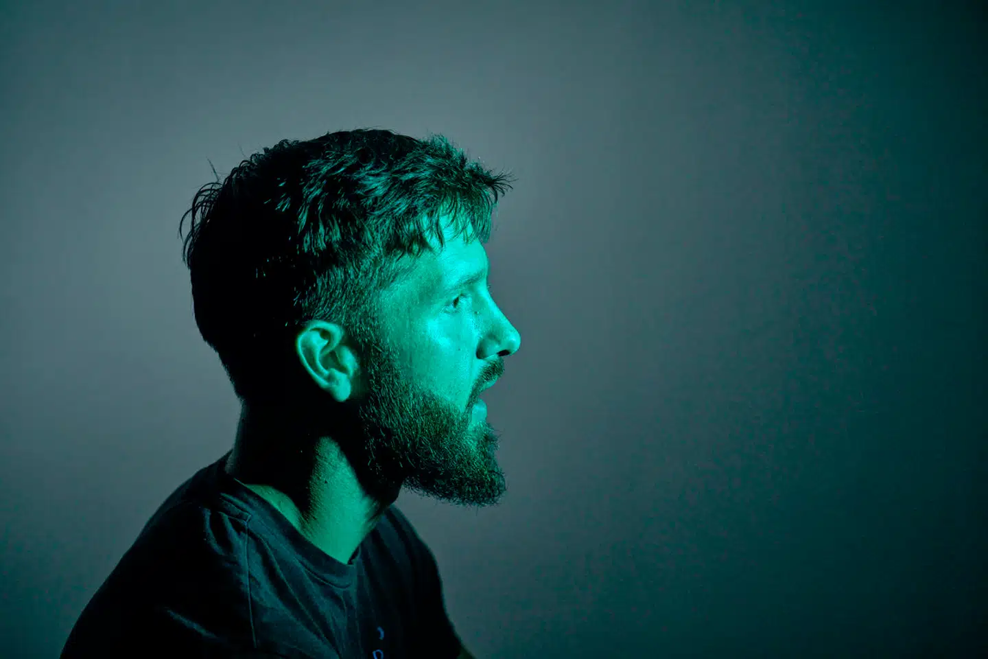 Tobias Valentin Nielsen føler sig snydt, efter at han købte et investeringskursus fra et kontroversielt netværk.