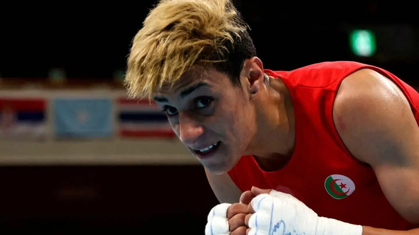 Imane Khelif fra Algeriet blev diskvalificeret grundet for høje testosteronniveauer ved verdensmesterskaberne sidste år, men deltager ved det igangværende OL.