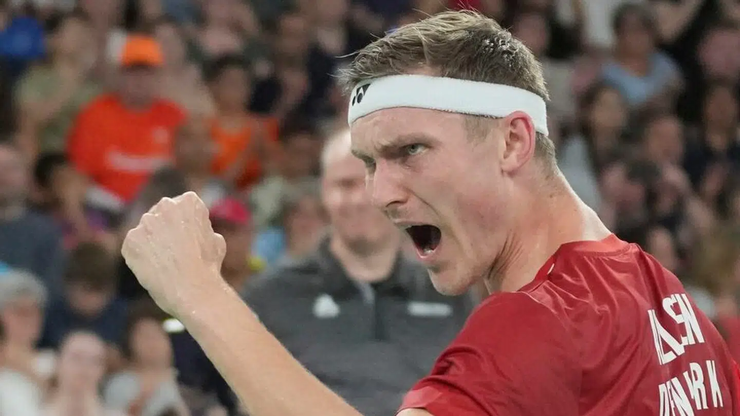 Poul Erik Høyer har været en form for sparringspartner for Viktor Axelsen.