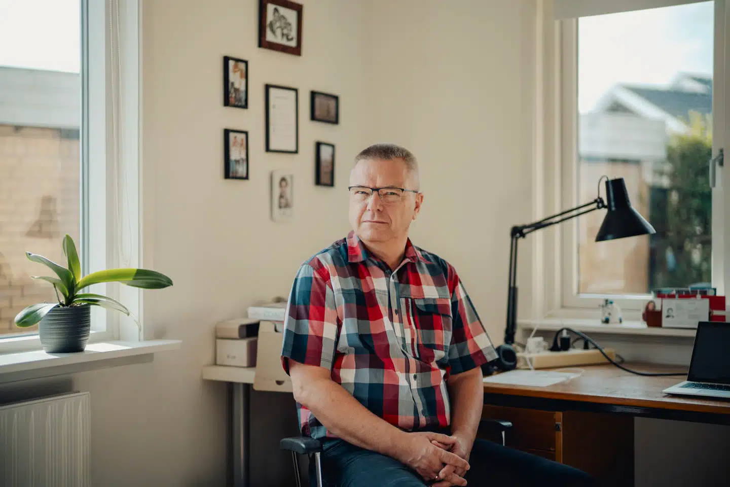 Ole Reinholdt Jensen er formentlig en af landets mest garvede undervisere i virksomhedsøkonomi. Han fik en stor overraskelse i »Millionærklubben«, hvor han giver sine elever et sundt forhold til økonomi.