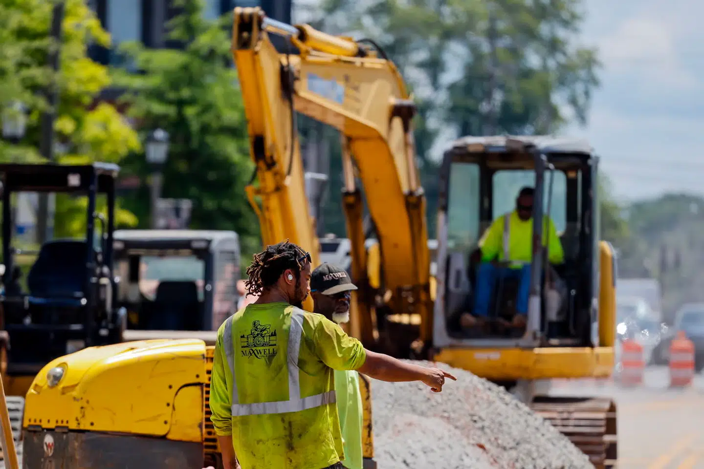 Amerikansk økonomi bliver ved med at skabe tusindvis af nye job hver måned. Men tempoet er faldet, hvilket har åbnet for rentenedsættelser.