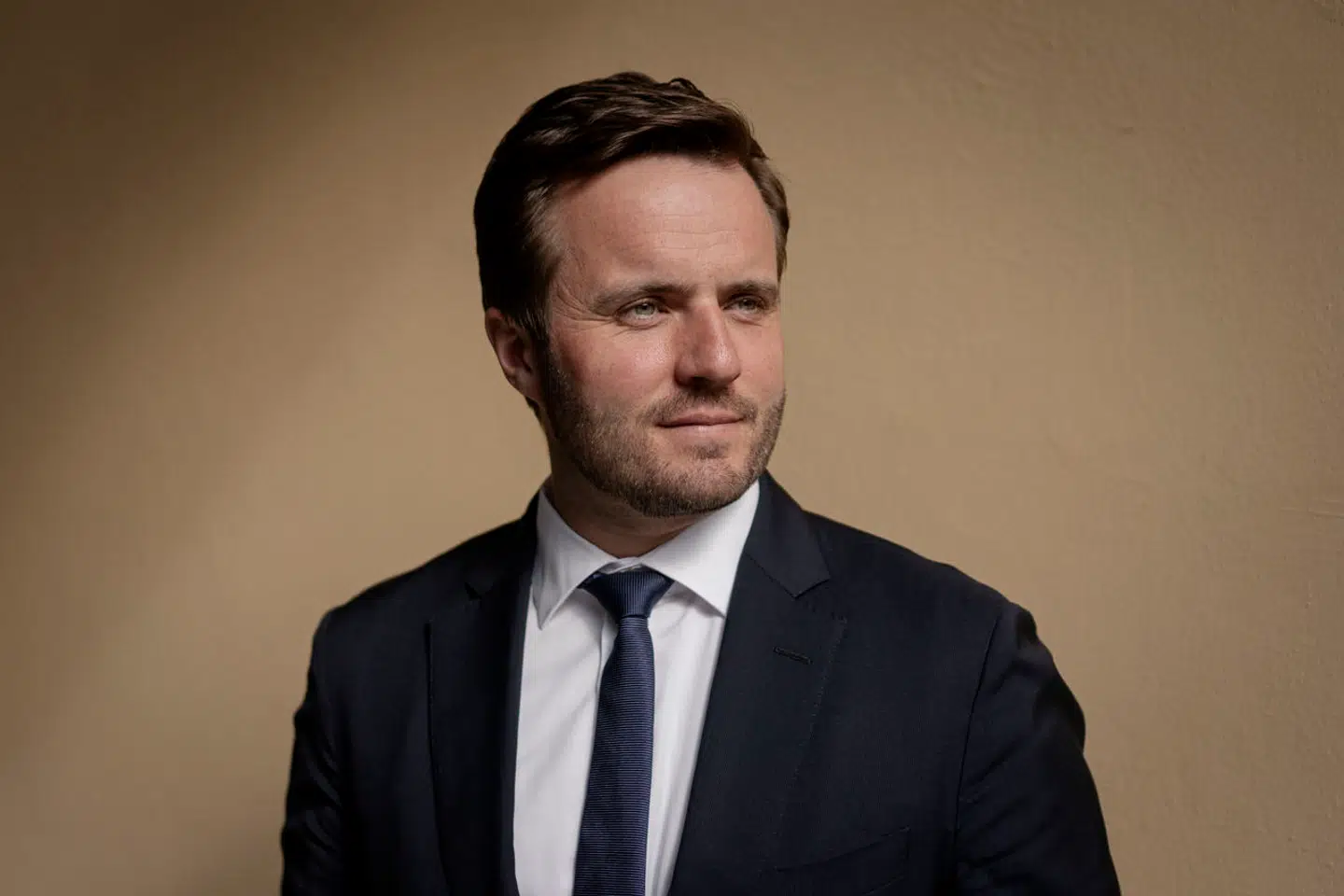 Det var Simon Kollerup (S), der som erhvervsminister stod fadder til statsgarantien for boliglån i udvalgte kommuner i udkanten. Det var et dårligt gennemtænkt løfte, skriver Thomas Bernt Henriksen i denne leder.