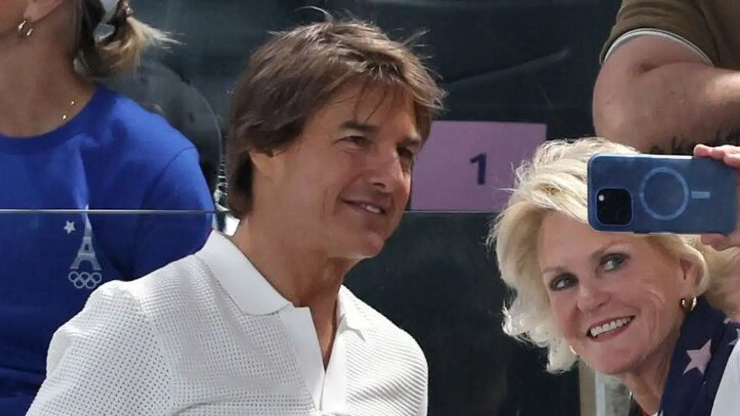 Skuespiller Tom Cruise var at finde på tilskuerrækkerne under Simone Biles' OL-comeback.