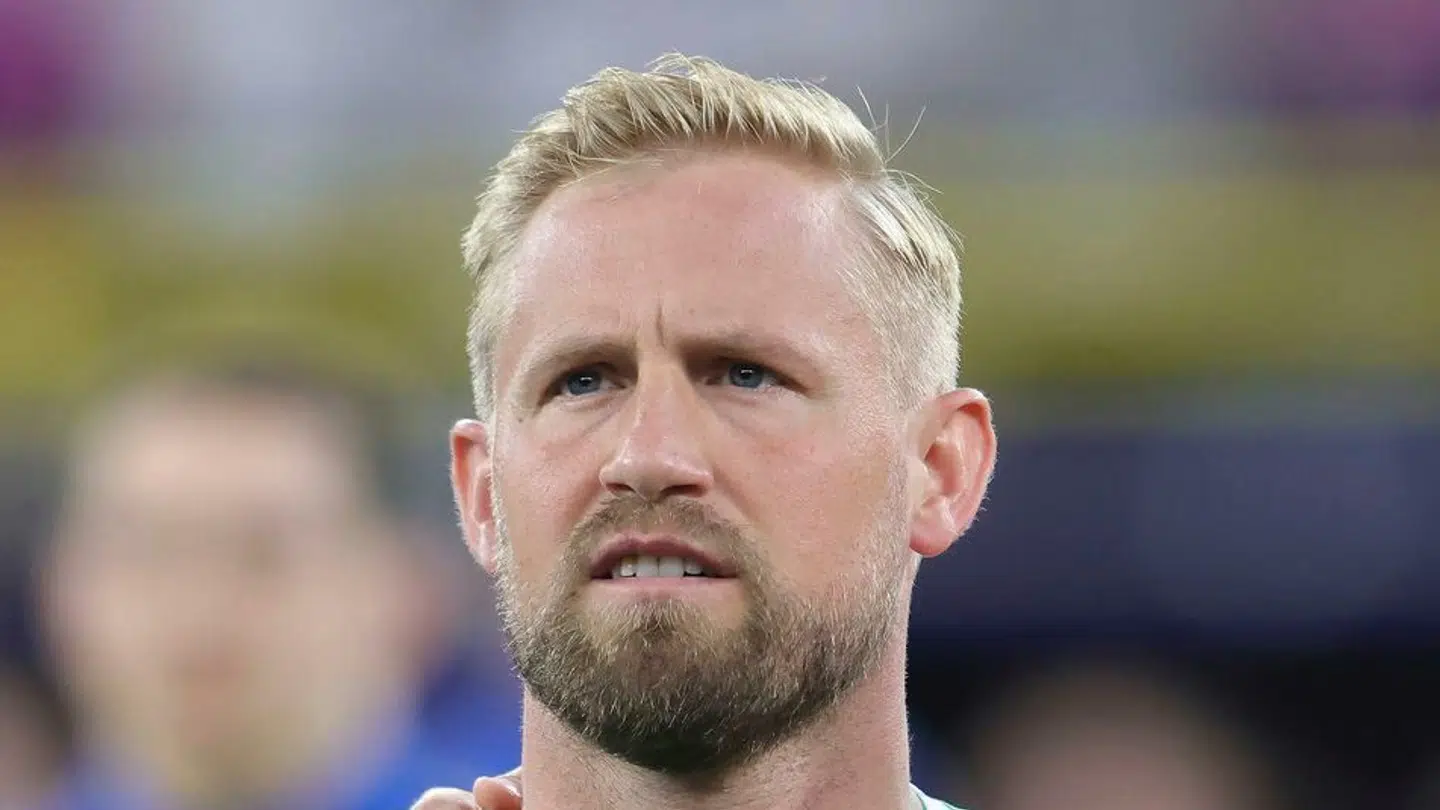 Kasper Schemichel deler rørende besked efter tabet af tidligere træner Craig Shakespeare.