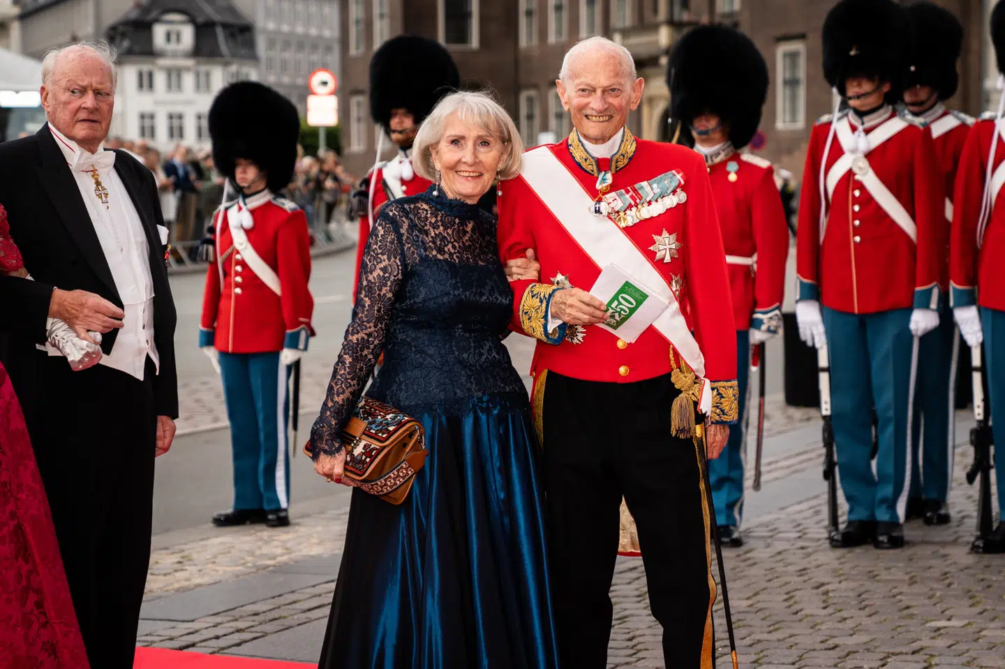 Her ses Per Thornit ankomme til dronning Margrethes 50-års regeringsjubilæum i 2022 sammen med sin kone, Ulla Thornit. (Arkivfoto).