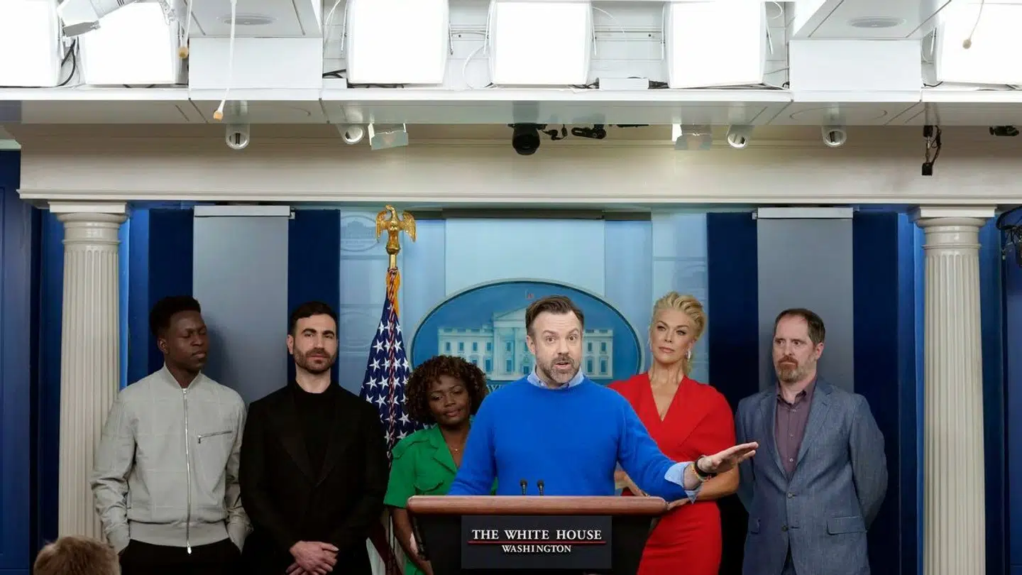 En anden af Apple TV+'s succeser har været fortællingen om Ted Lasso, en amerikaner der pludselig skal være træner for en engelsk fodboldklub.