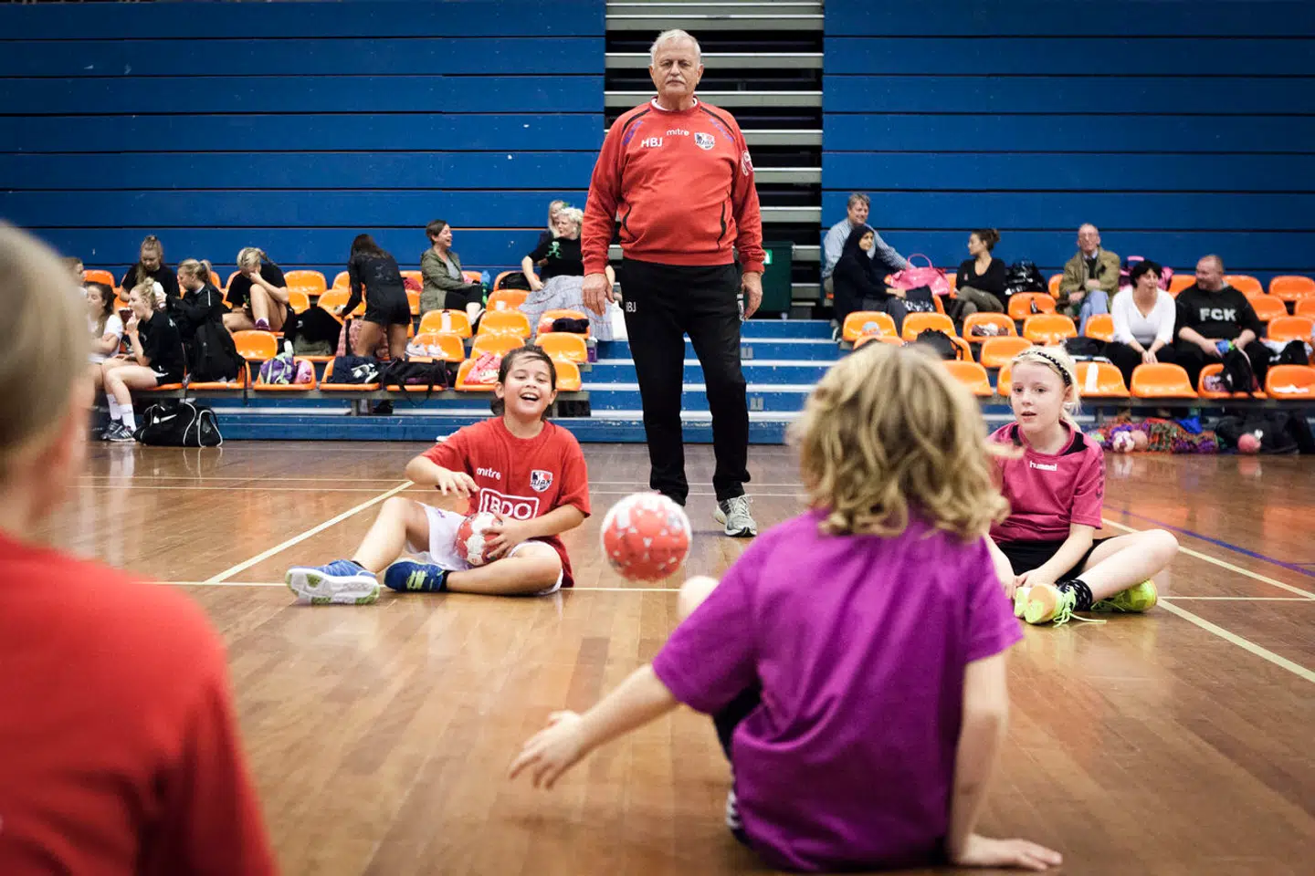 Der er en udvikling i gang, hvor de frivillige i højere grad foretrækker kortvarigt og lejlighedsvist frivilligt arbejde, skriver Johan Emil Sevelsted.