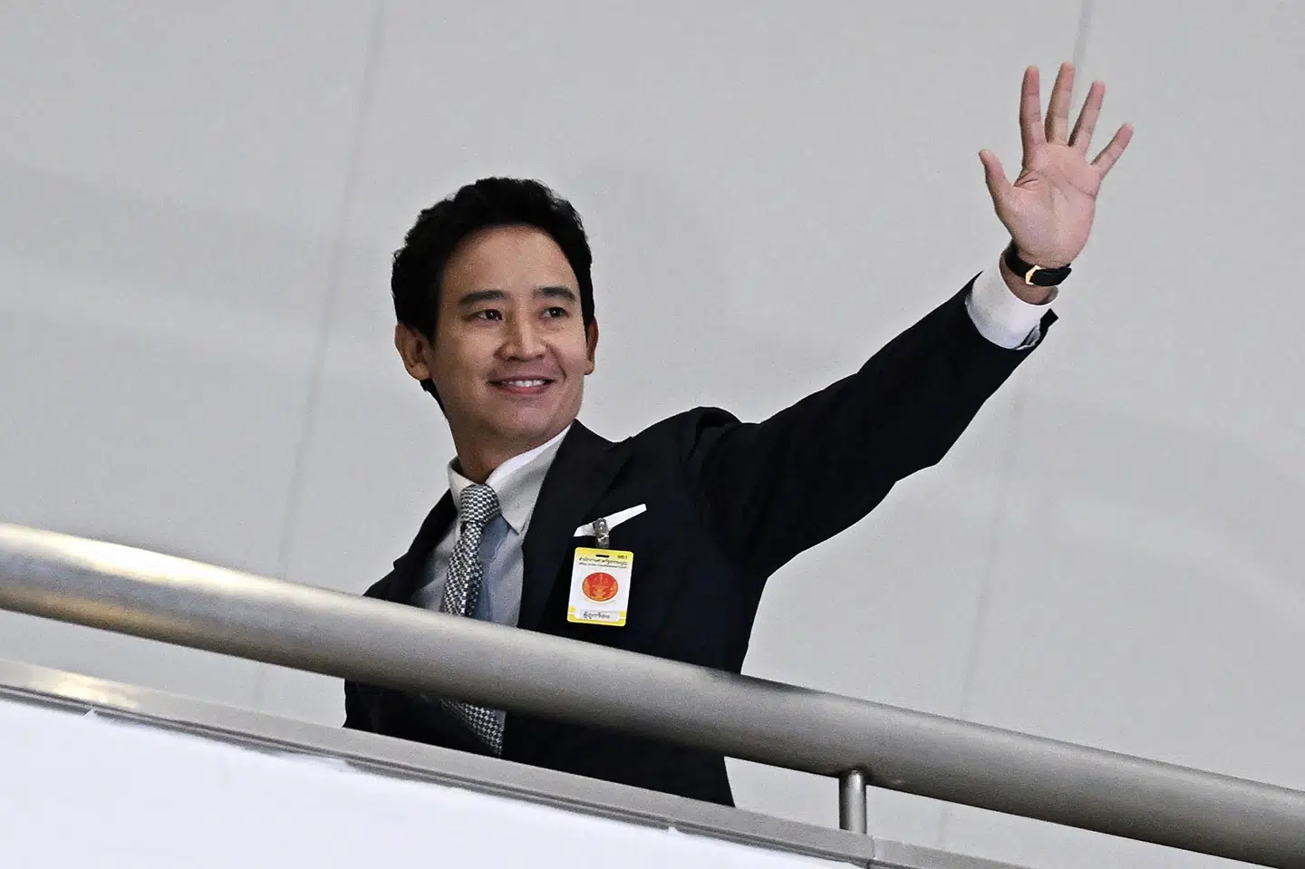 Pita Limjaroenrat var med til at føre oppositionsparti til overraskende mange pladser i parlamentet. Nu må han ikke føre politik i Thailand i et årti. (Arkivfoto).