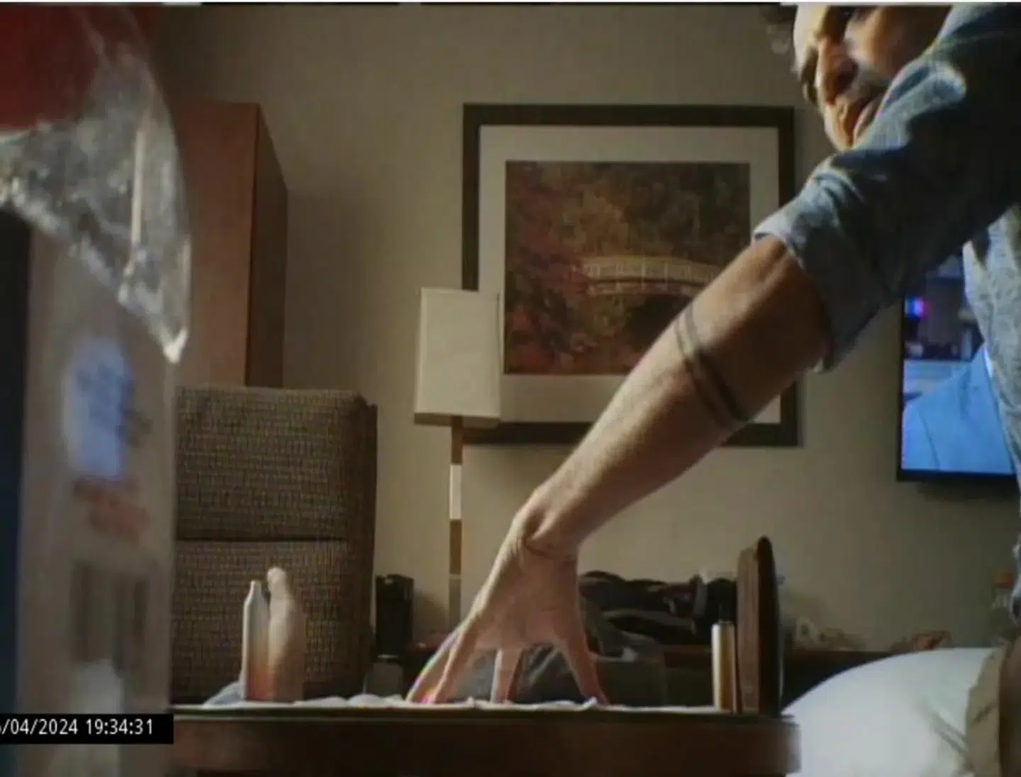 Asif Merchant illustrerer sine angivelige mordplaner med objekter på en serviet.