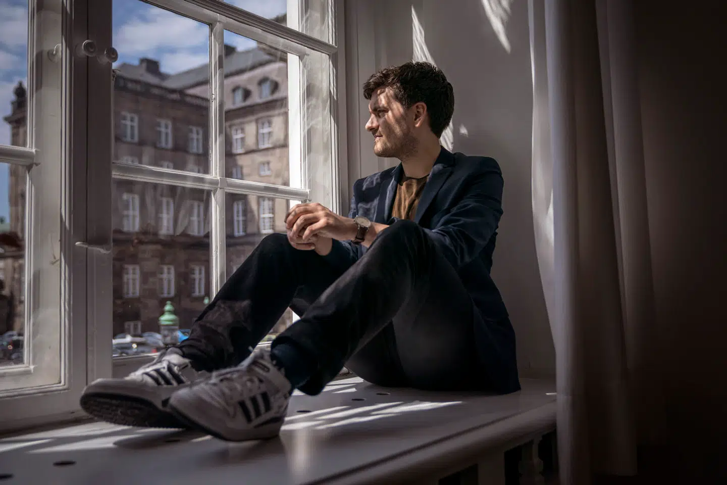 Frederik Vad (S) genantændte debatten om udlændinge i foråret. Kort efter fulgte dog en tvivl, fortæller han i et stort interview med Jyllands-Posten.