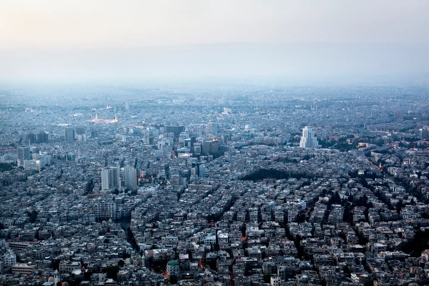 solopgang over Syriens hovedstad Damaskus