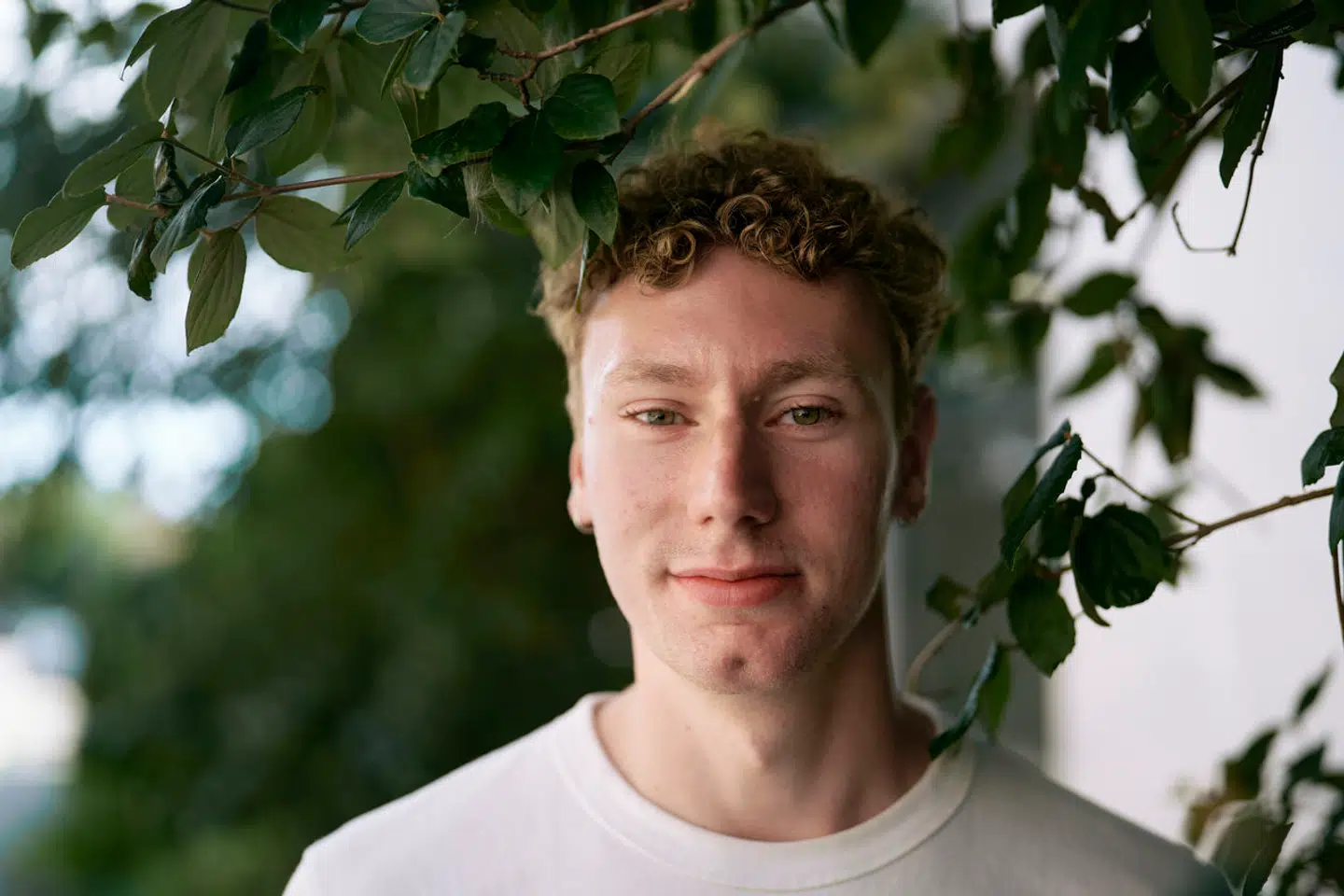 Hvis det står til Alexander Blavnsfeldt, så skal der på en arbejdsplads som minimum være plads til at møde sent og gå tidligt. Han mener nemlig, at måden, som Generation Z arbejder på, er en anden.