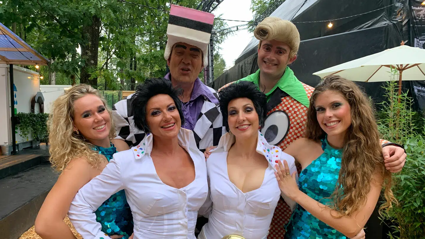 Cartoons backstage på Smukfest.