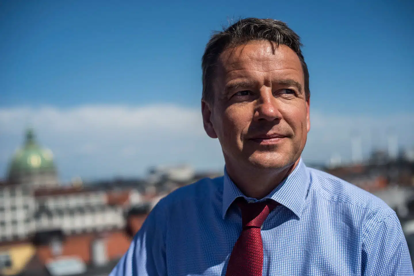 Christian Friis Bach (V) fortæller i Politiken om dagene op til sit partiskifte.