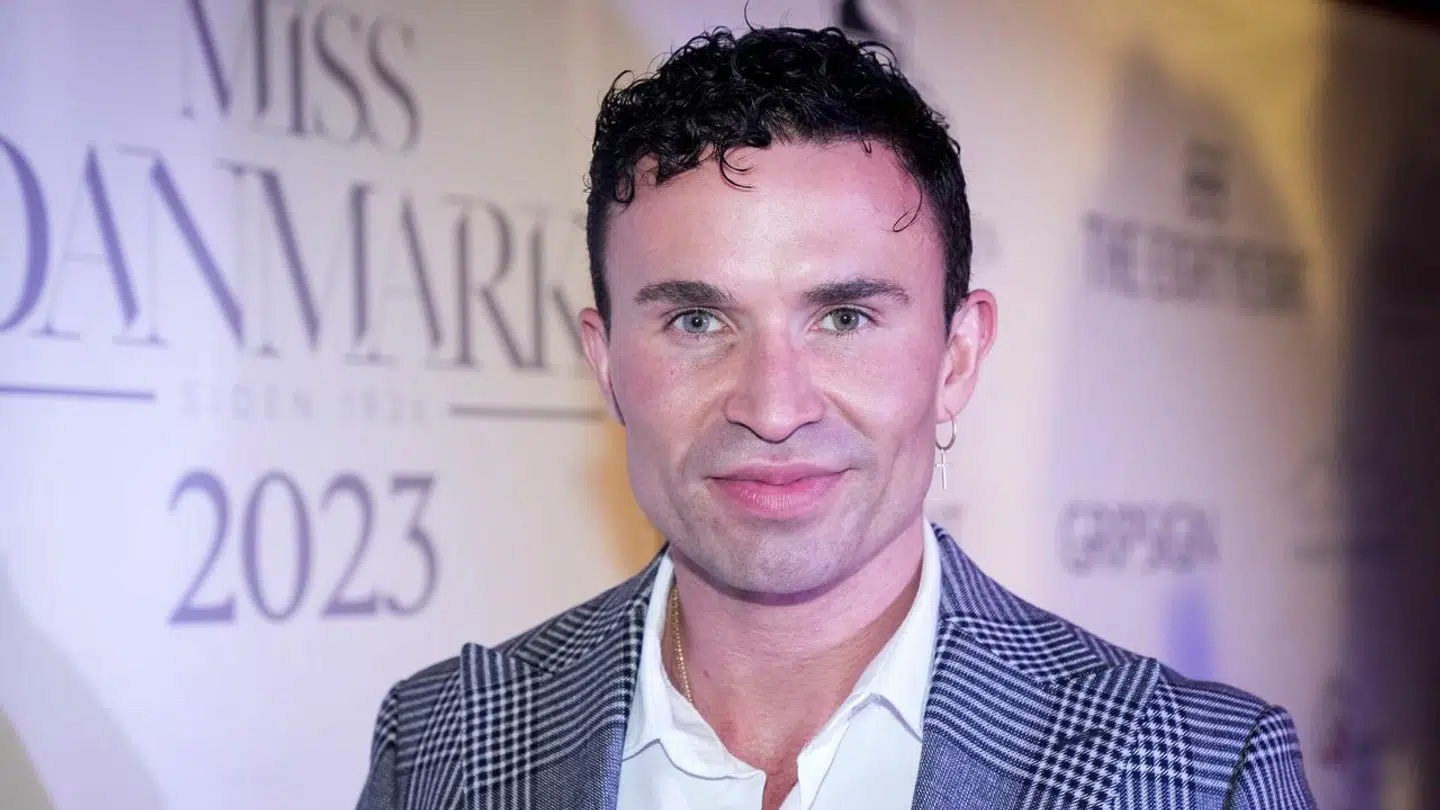 34-årige Gustav Salinas er iværksætter og er blandt andet kendt for sin medvirken i realityprogrammet 'For lækker til love'.
