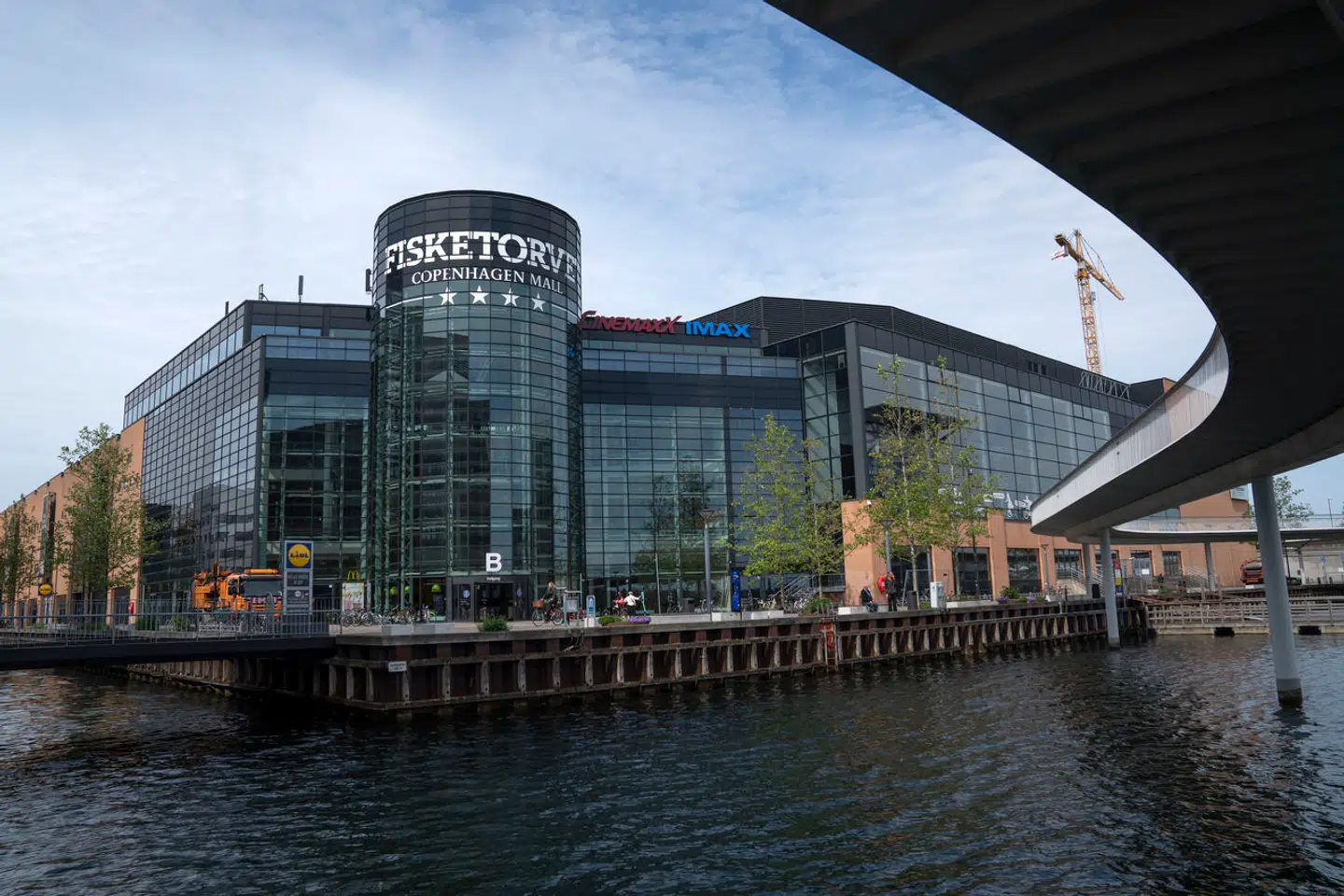 Fisketorvet, der blev opført i 2000, har de sidste par år gennemgået en større renovering.