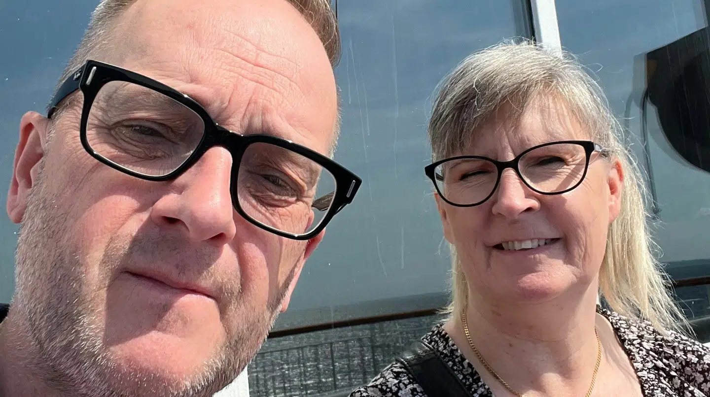 Ægteparret Thomas og Anette Mølgaard har haft den værste sommerferie nogensinde, da de sammen med familien havde lejet en uge i sommerhus hos DanCenter.