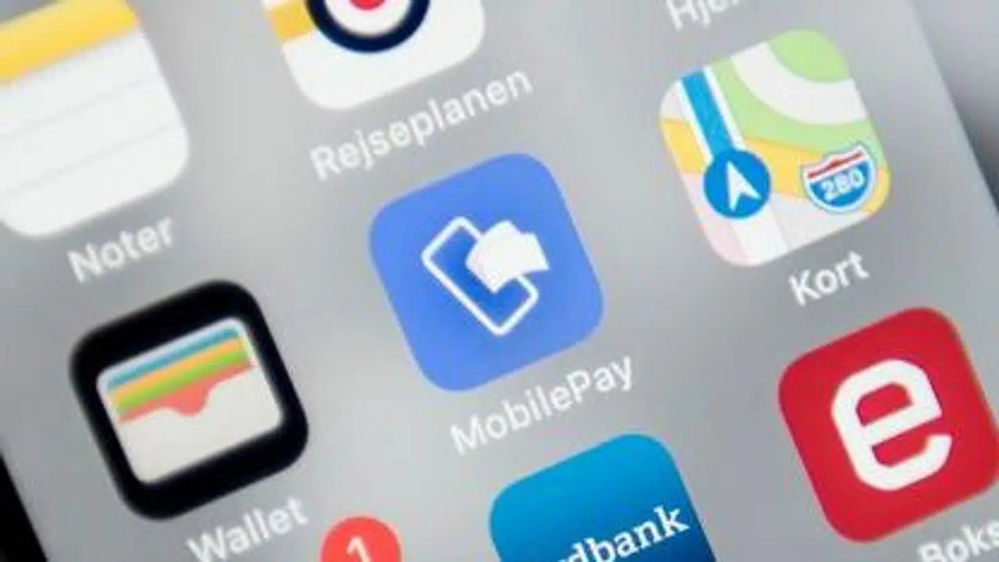 MobilePay fortæller i en skriftlig kommentar til B.T., at de "har valgt at markere Pride-ugen ved at give brugerne mulighed for at tilkøbe et særligt gavepapir med regnbuefarver, når de sender et beløb."