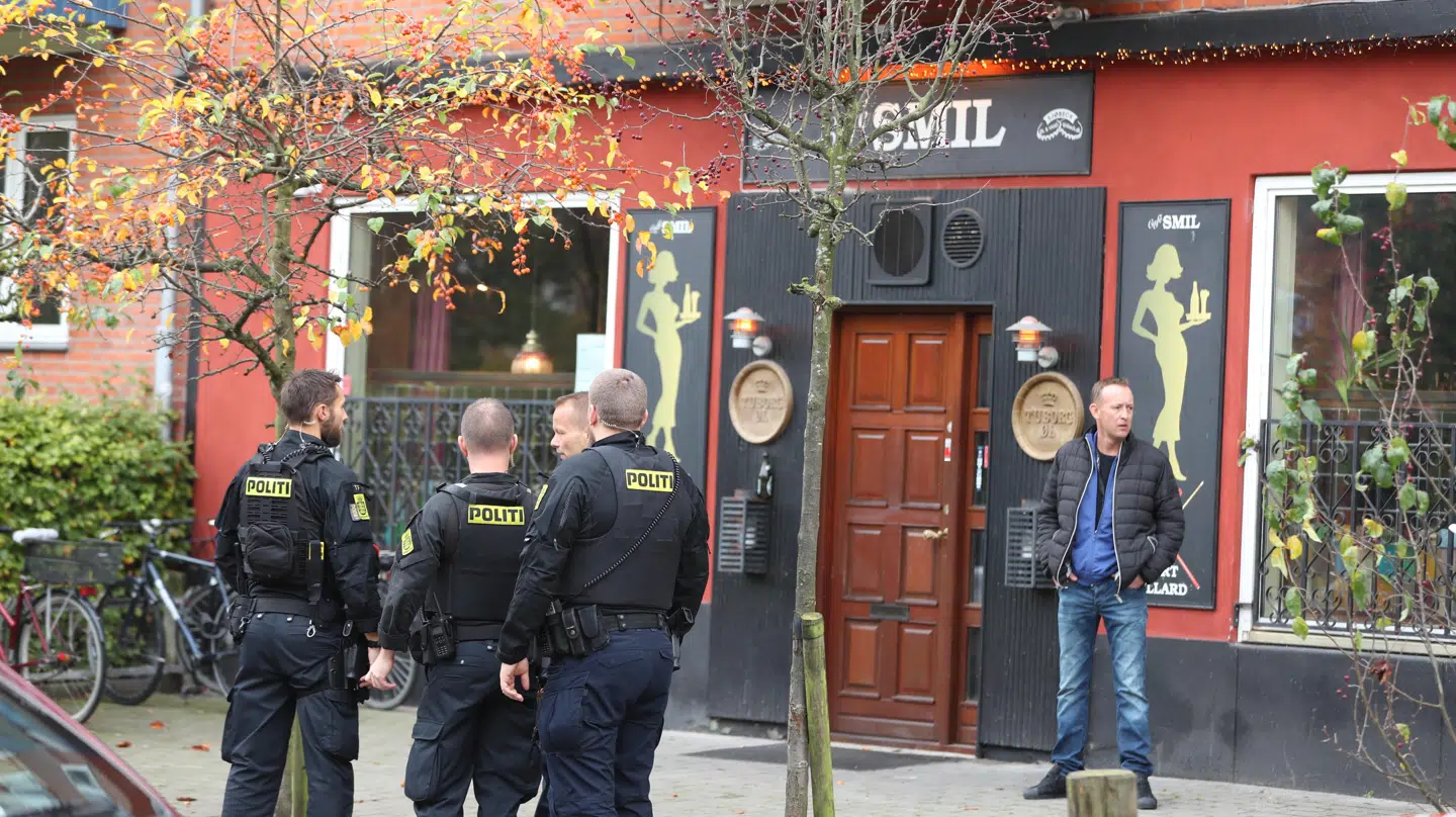 Københavns Politi ved Cafe Smil på Amager.