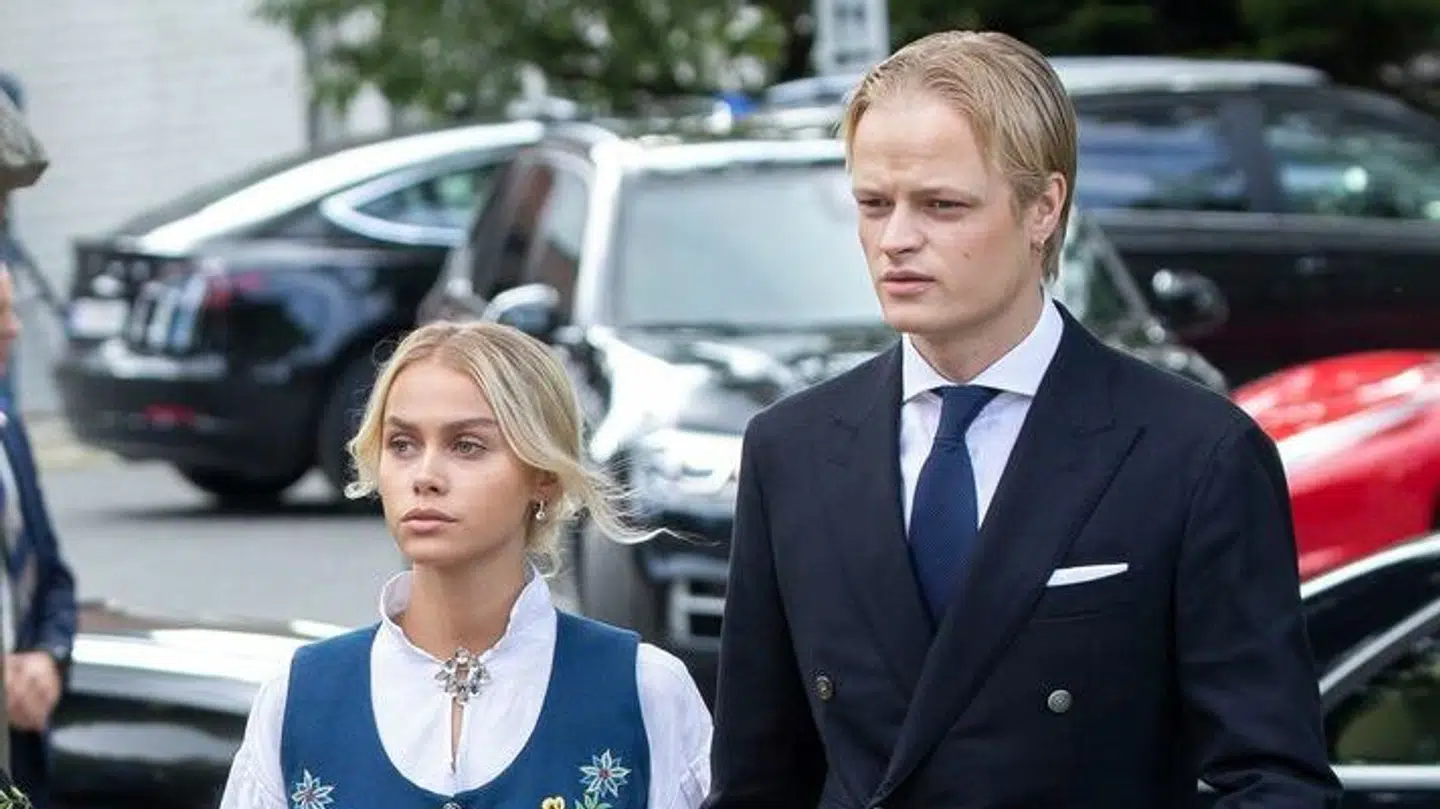 Juliane fortæller om sine egne oplevelser med Marius Borg Høiby.