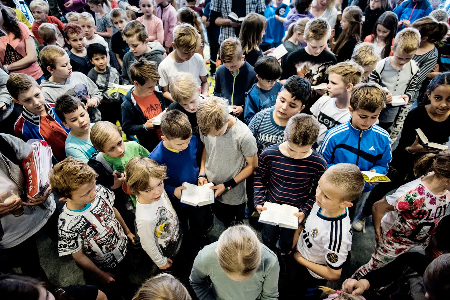 Elever i folkeskolen skal have morgensang, mener kulturministeren. Arkivfoto.