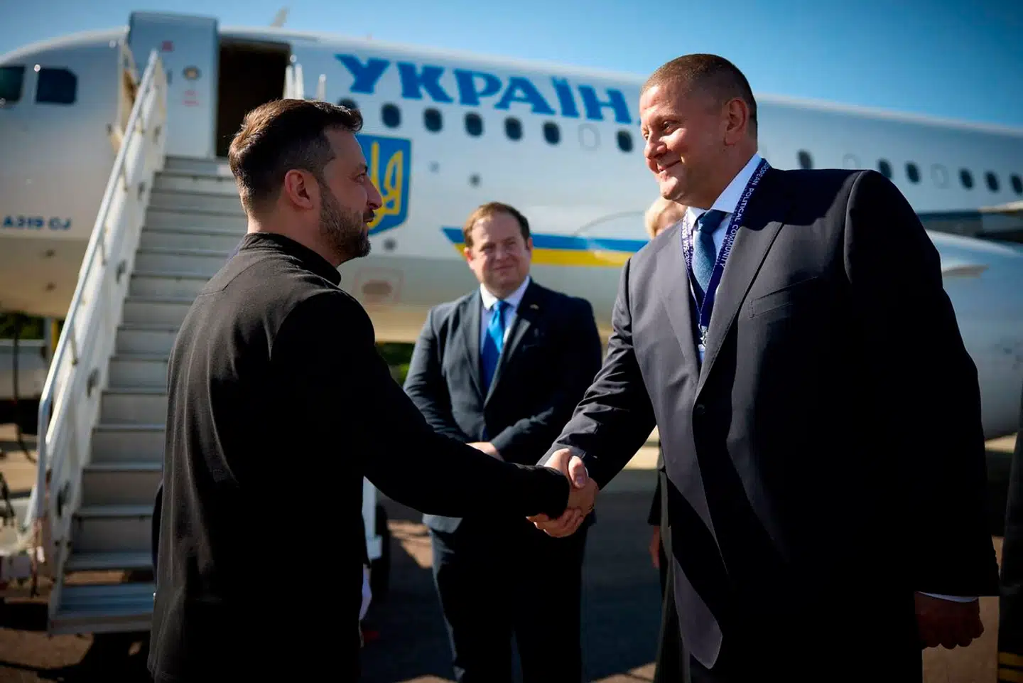 Lå der andet og mere bag præsident Zelenskyjs udnævnelse af general Zaluzjnyj til ambassadør i Storbritannien? Ny afsløring sætter beslutningen i et helt nyt lys.