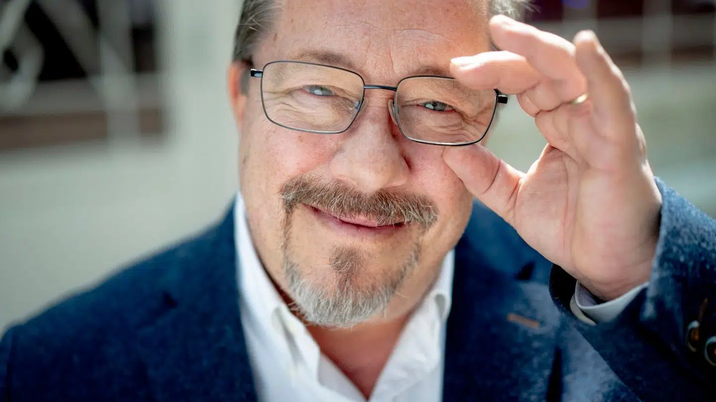 Komponisten James Price har i mange år været vært på det populære DR-program 'Spise med Prise'.