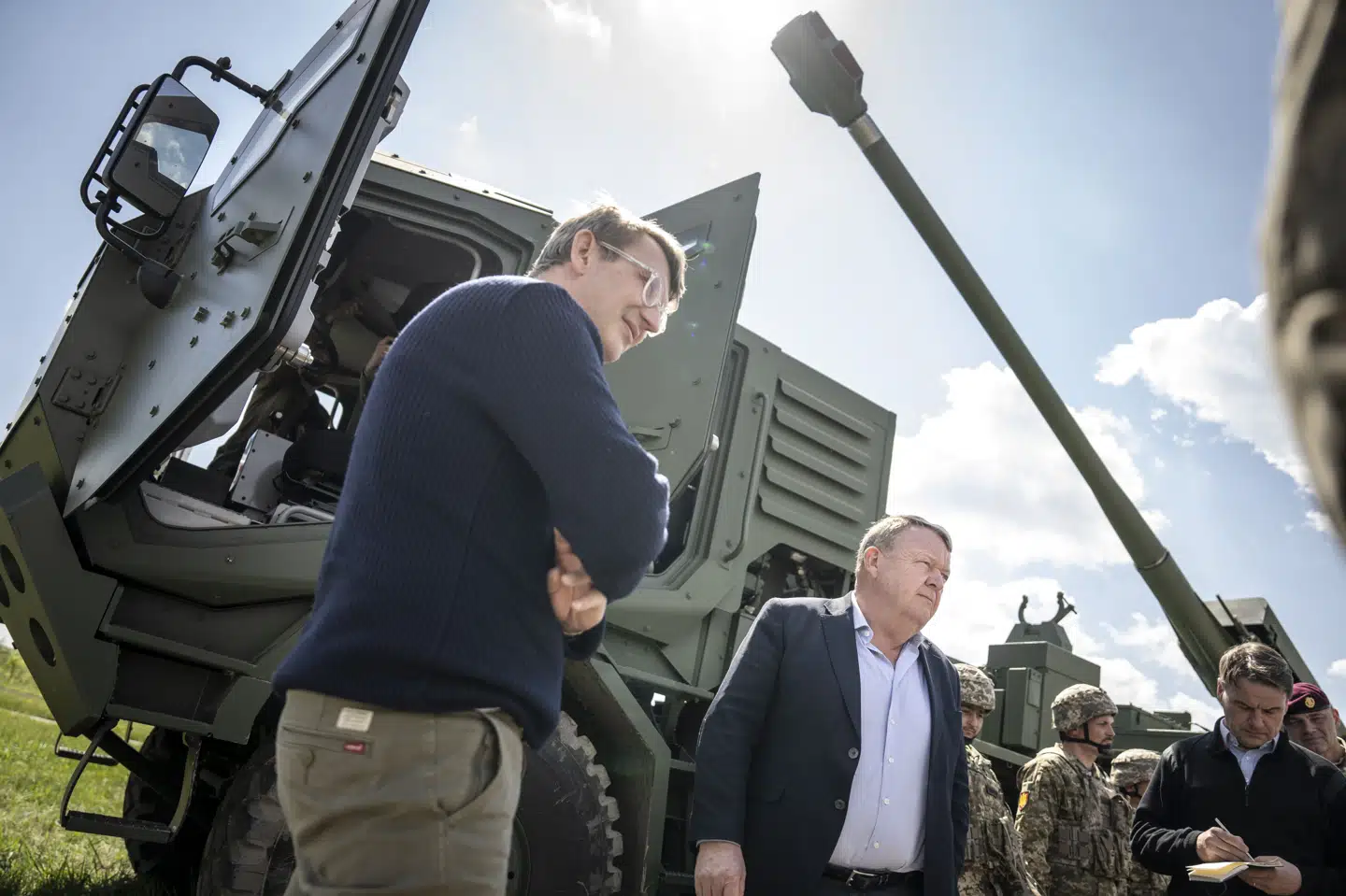 Forsvarsminister Troels Lund Poulsen og udenrigsminister Lars Løkke Rasmussen kunne mandag fortælle om endnu en donationspakke til Ukraine. (Arkivfoto).