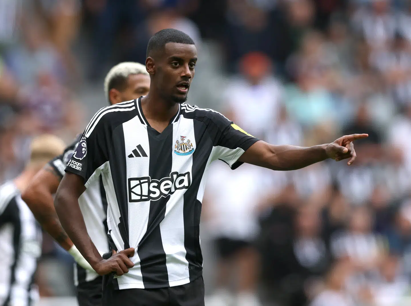 En kvinde er blevet sigtet for at udsætte Newcastle-spilleren Alexander Isak for hadtale. Foto: Scott Heppell, Scanpix.