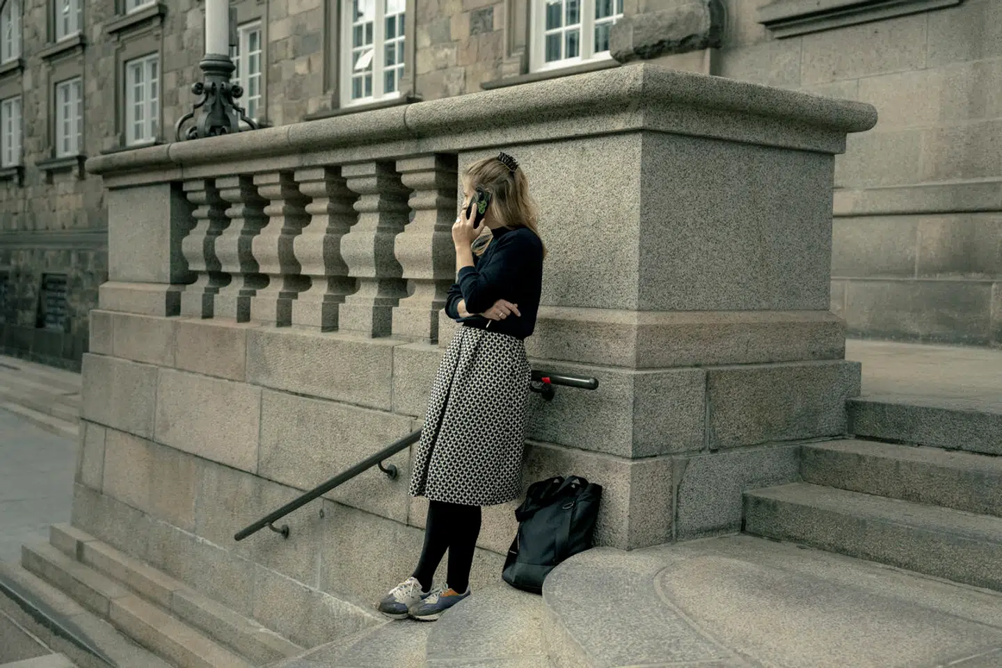 Portræt af tidligere Alternativet-politiker og nu udstødte Theresa Scavenius: Vi er i fuld gang med at afdemokratisere vores folkestyre.