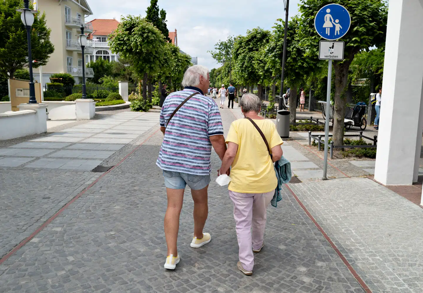 »Aldersopsparingen er en såkaldt sumpension, der betyder, at den kan udbetales som en sum eller delsum på de tidspunkter, man ønsker det, hvis ordningens udbetalingstidspunkt er opnået.«