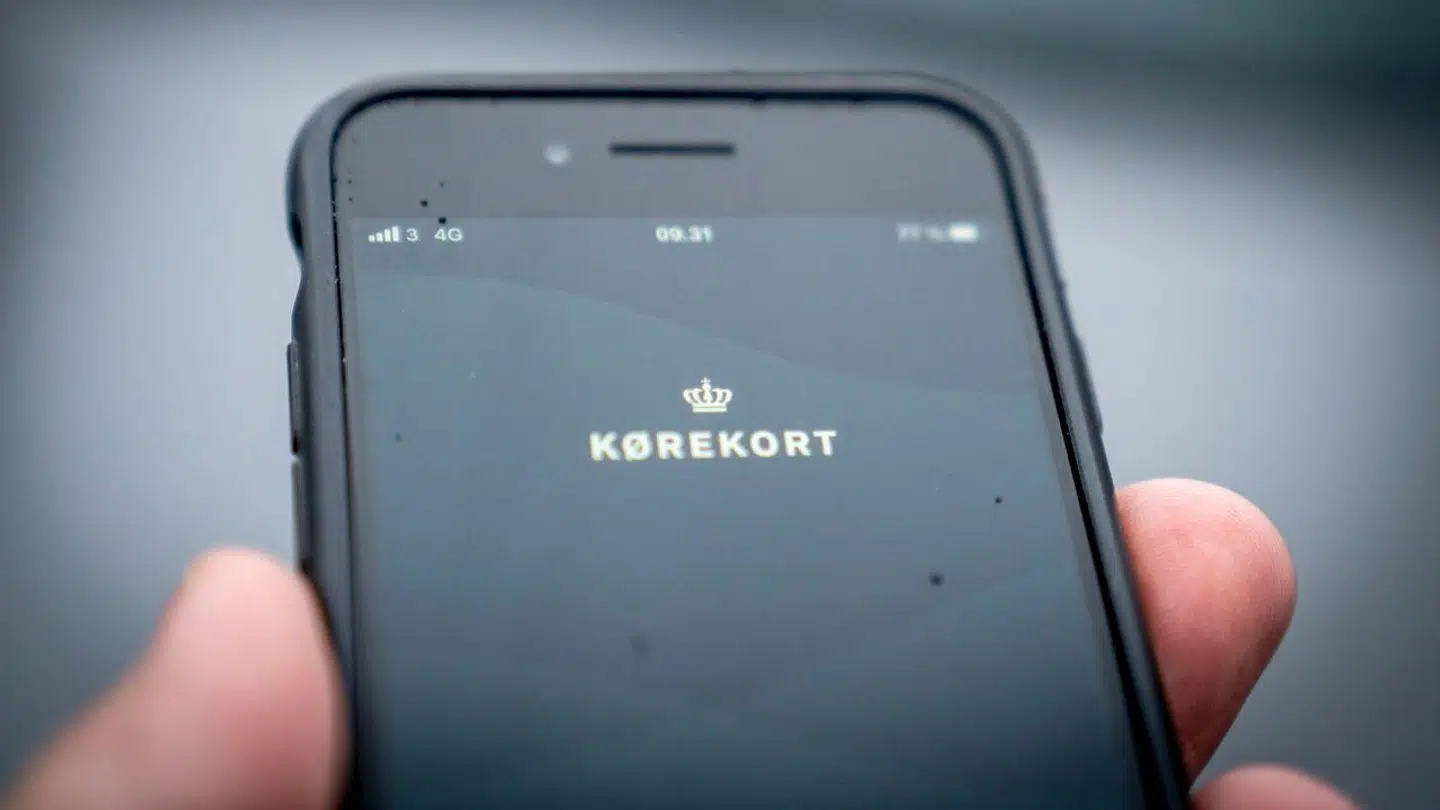 17-årige skal fremover have lov til at køre bil uden ledsager.